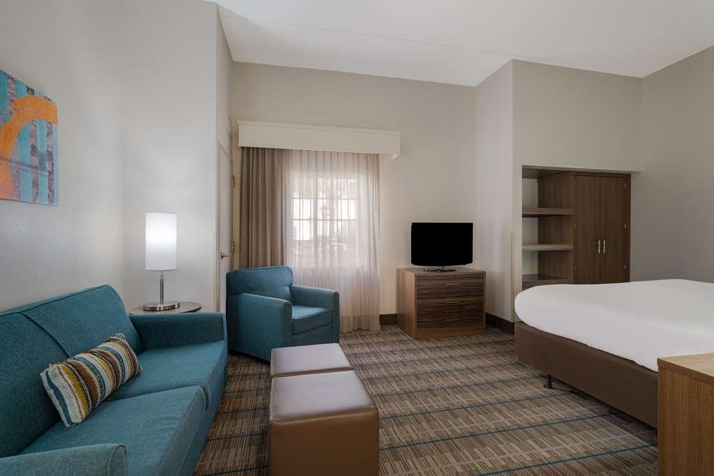 Mainstay Suites Wilmington - University Area Room photo