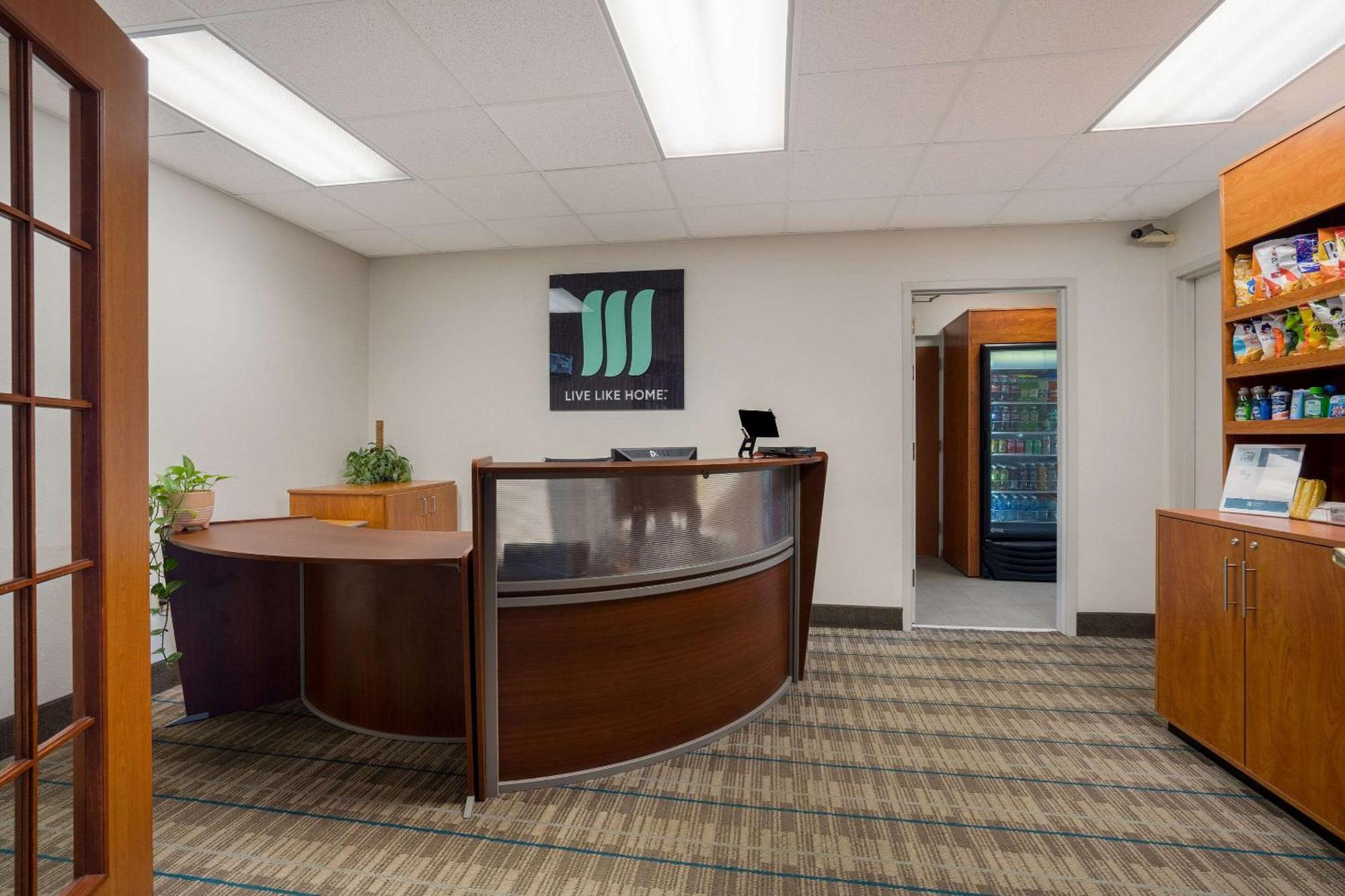 Mainstay Suites Wilmington - University Area Exterior photo