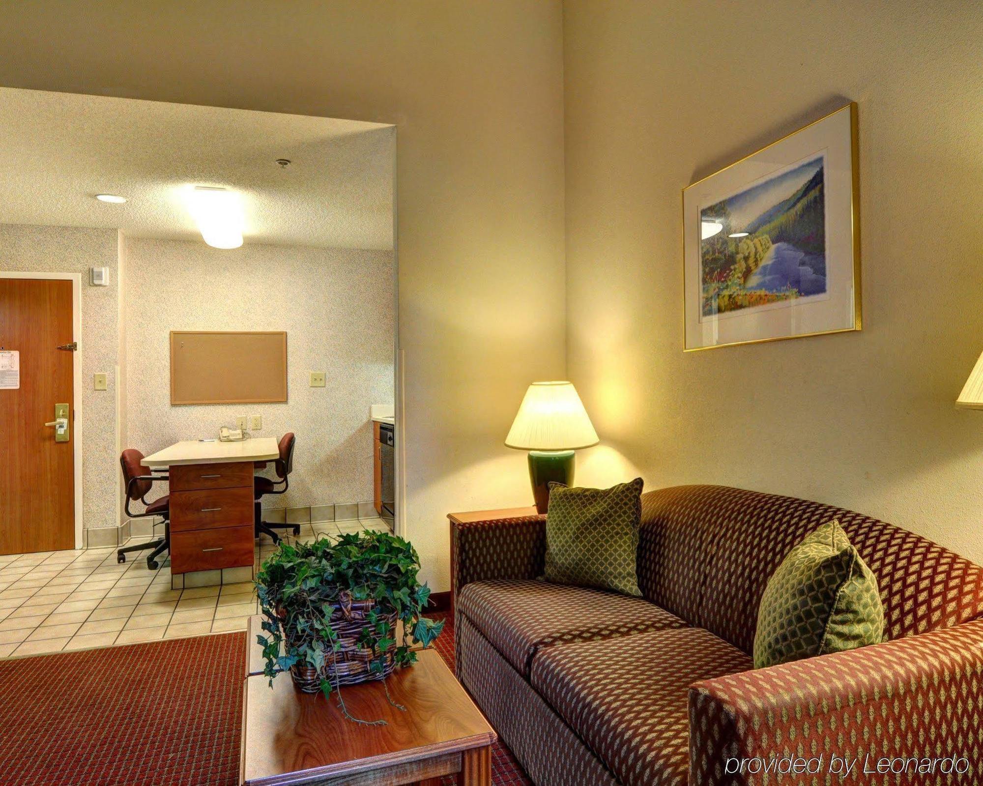 Mainstay Suites Wilmington - University Area Exterior photo